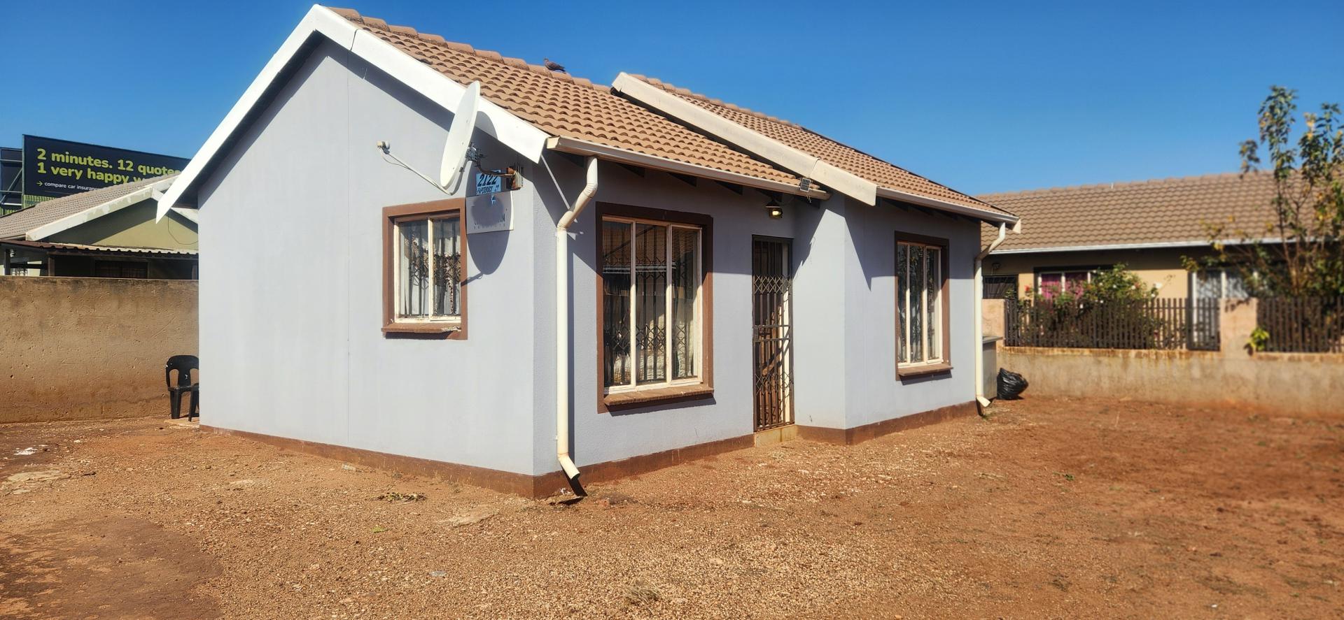  of property in Mapleton