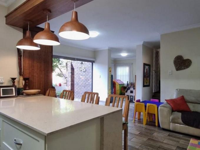 3 Bedroom Sectional Title for Sale For Sale in Faerie Glen - MR680155