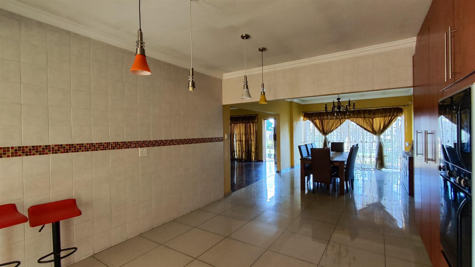 Kitchen - 43 square meters of property in Parkrand