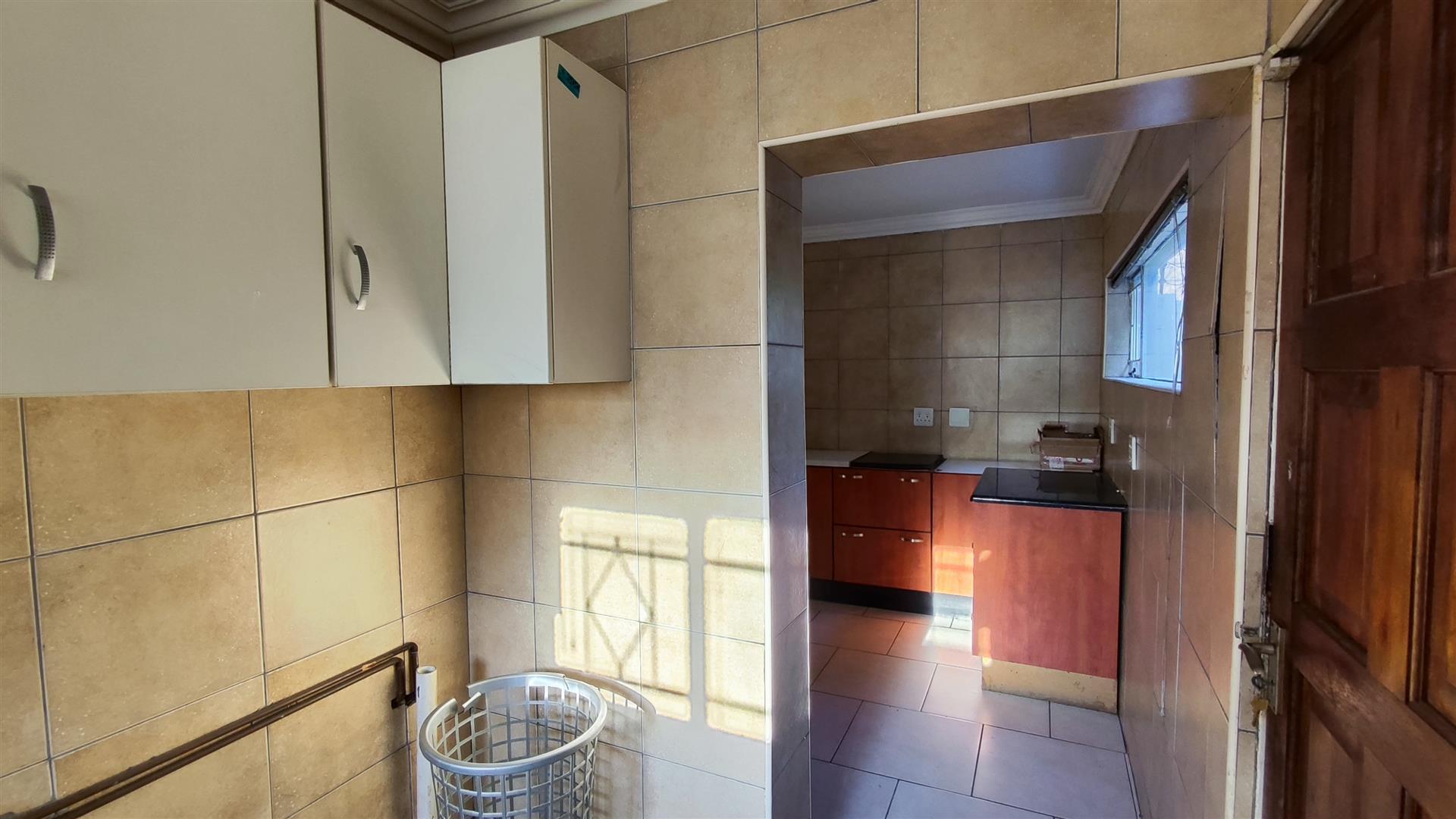 Scullery - 7 square meters of property in Parkrand