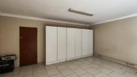 Flatlet - 61 square meters of property in Parkrand