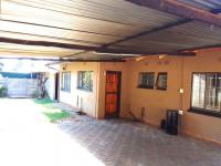  of property in Geelhoutpark