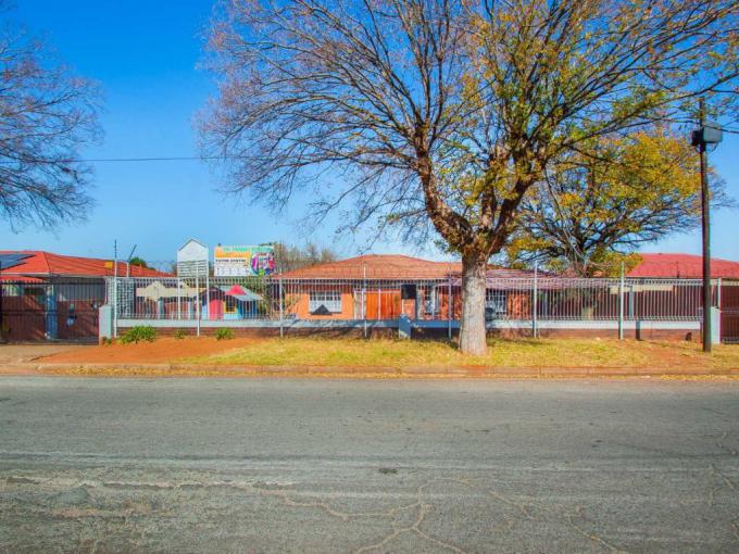 Commercial for Sale For Sale in Florida - MR680212