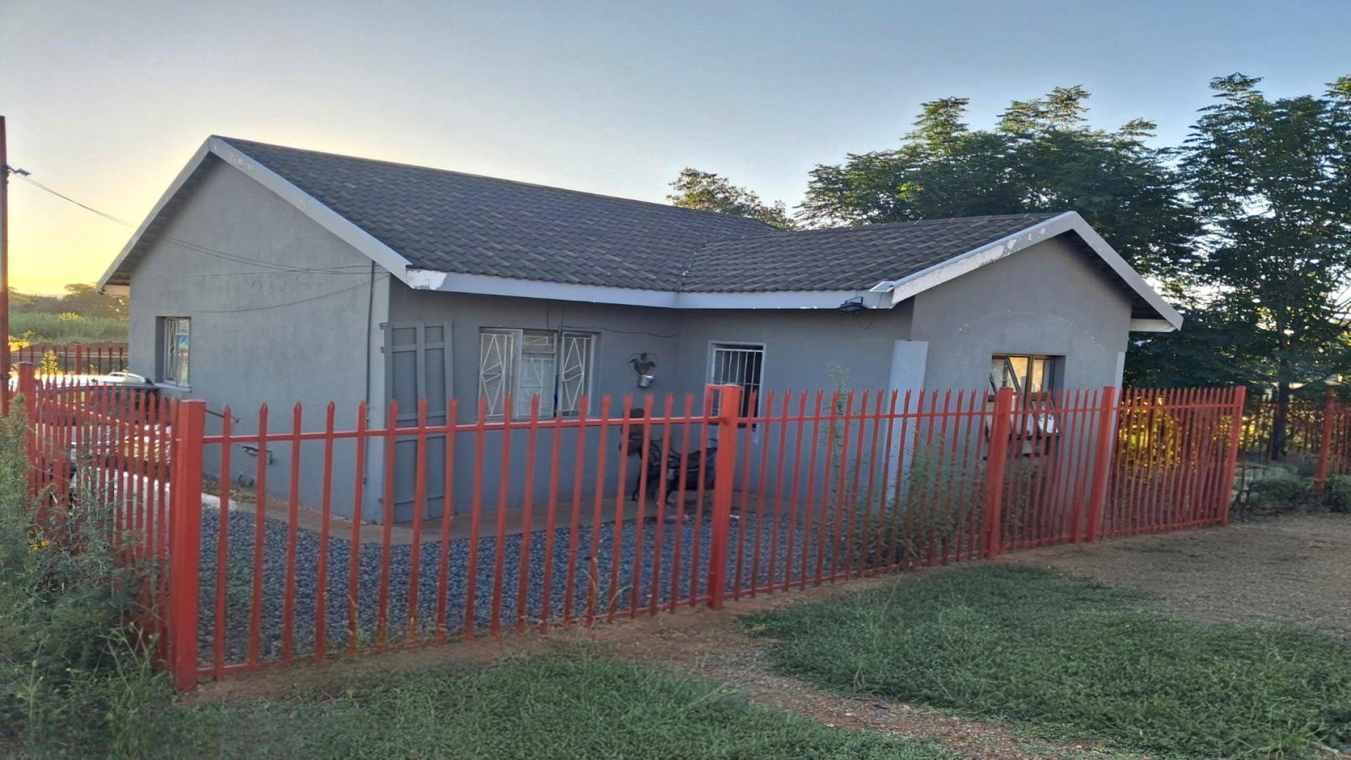 Front View of property in Kuruman