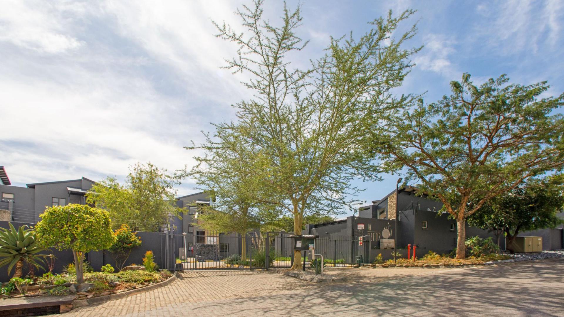 Front View of property in Greenstone Hill