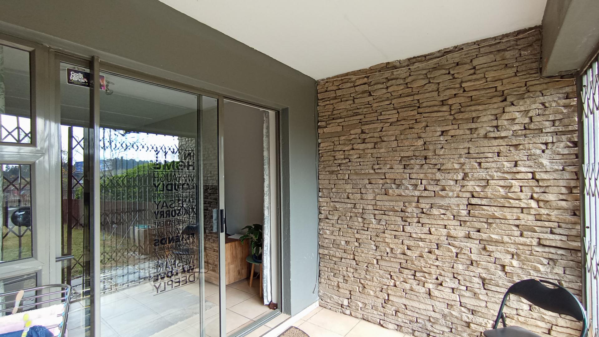 Patio - 7 square meters of property in Greenstone Hill