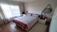 Bed Room 2 of property in Greenstone Hill