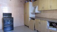Kitchen - 22 square meters of property in South Hills