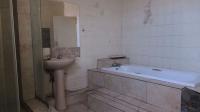 Bathroom 1 - 10 square meters of property in South Hills