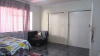Main Bedroom - 24 square meters of property in South Hills