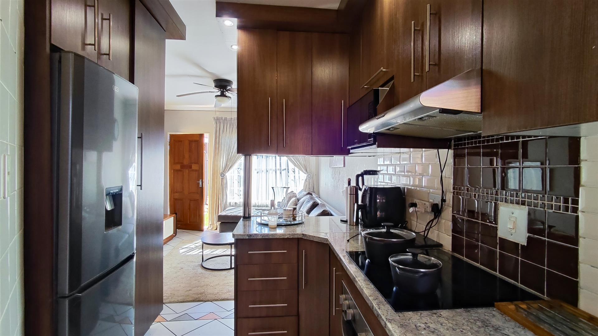 Kitchen - 8 square meters of property in Terenure