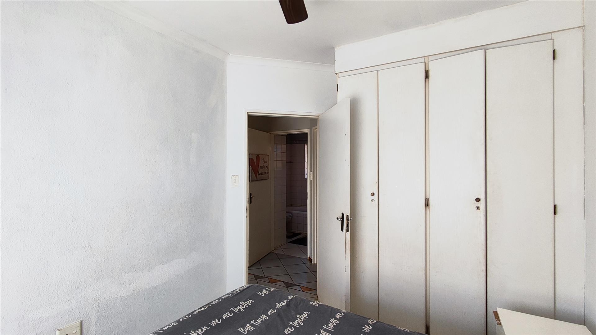 Bed Room 2 - 11 square meters of property in Terenure