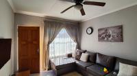 Lounges - 14 square meters of property in Terenure