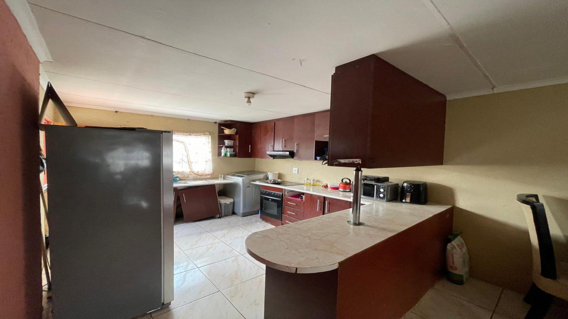 Kitchen of property in Soshanguve