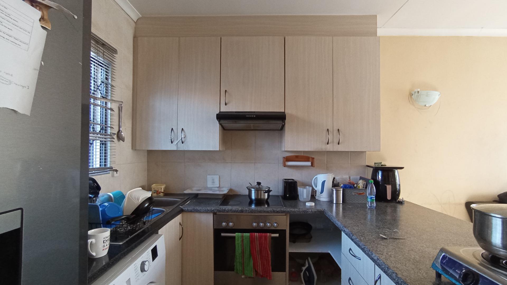 Kitchen - 6 square meters of property in Elsburg