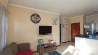 Lounges - 12 square meters of property in Elsburg