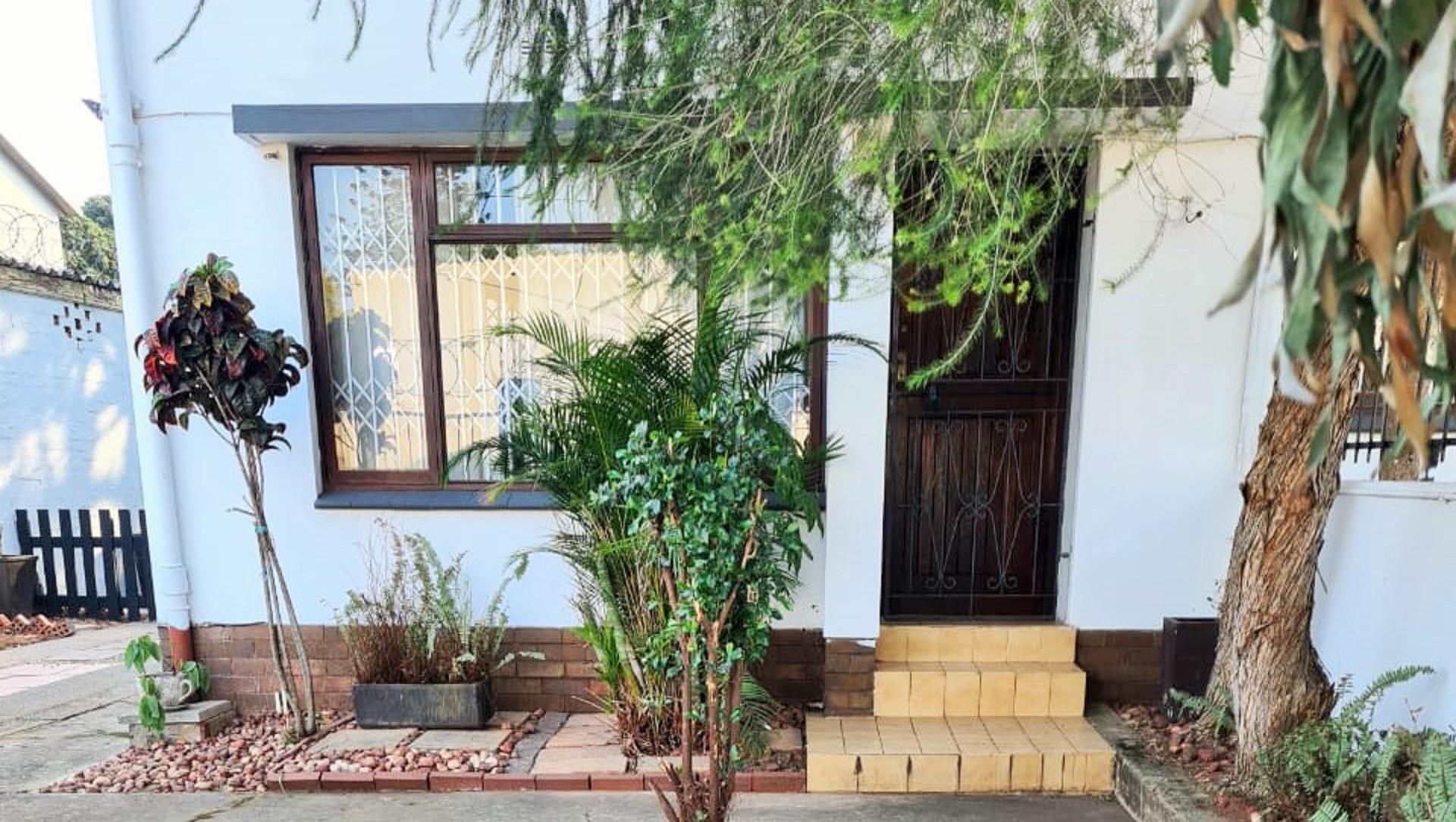 Front View of property in Bulwer (Dbn)