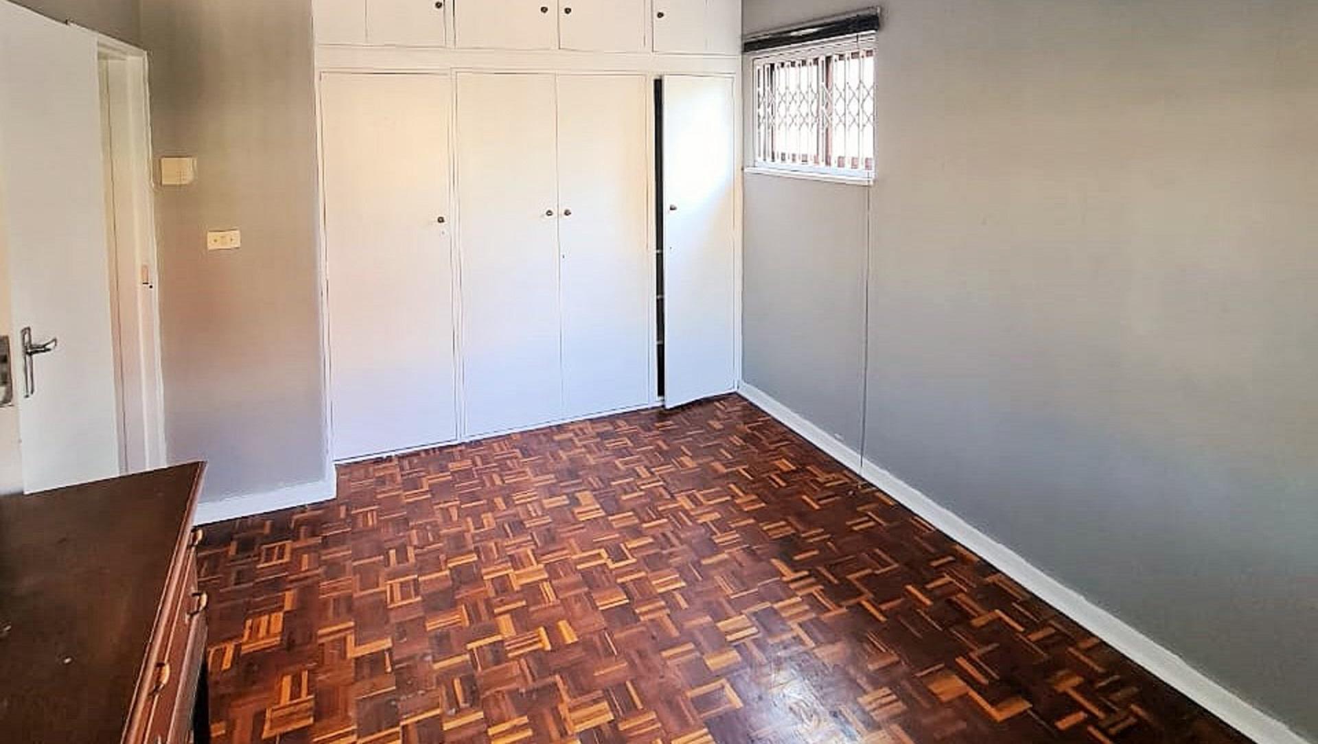 Bed Room 1 of property in Bulwer (Dbn)