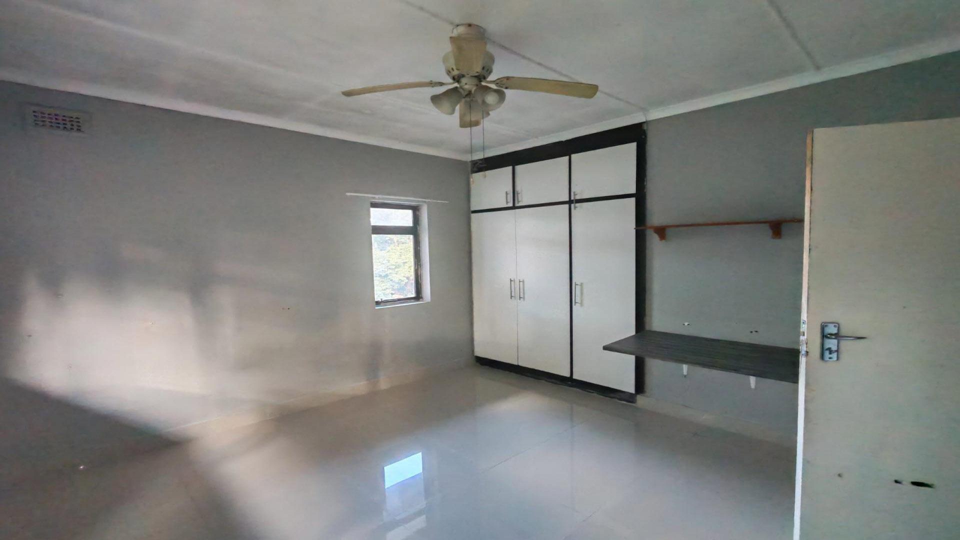 Bed Room 2 of property in Ashley