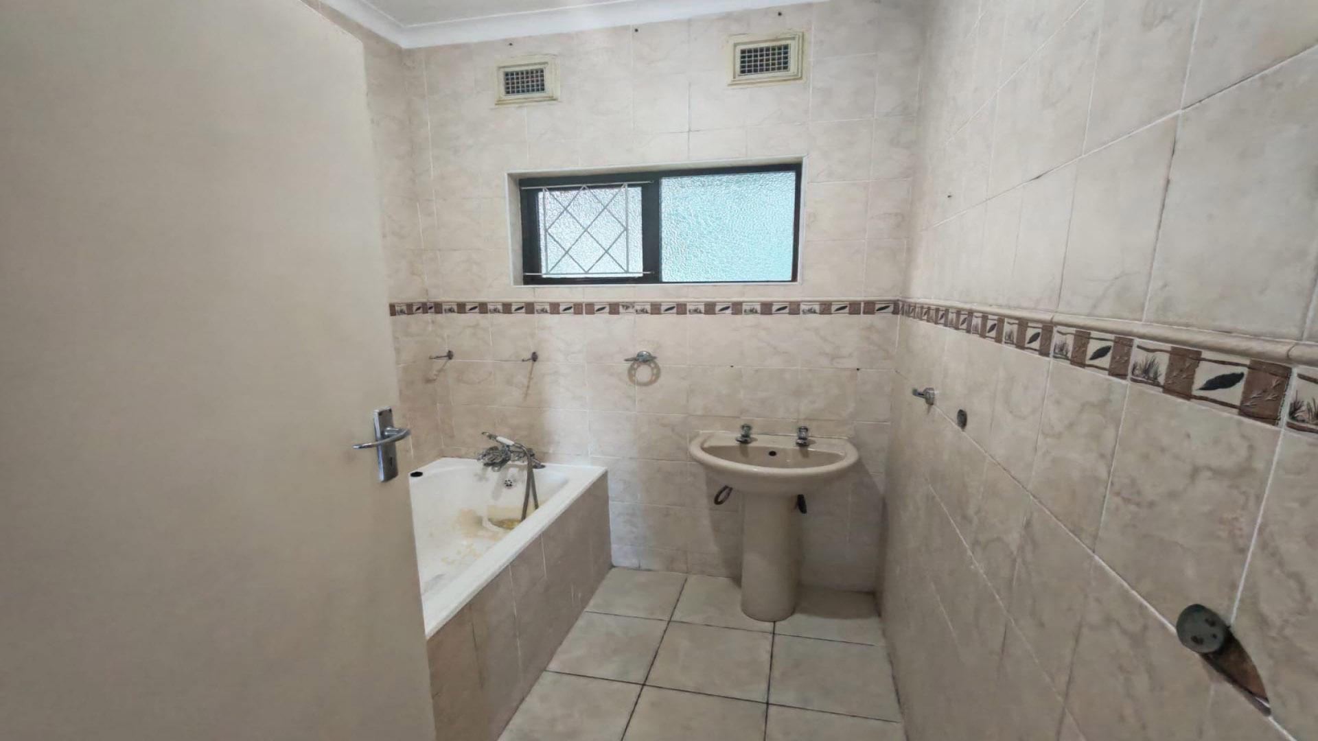 Bathroom 3+ of property in Ashley