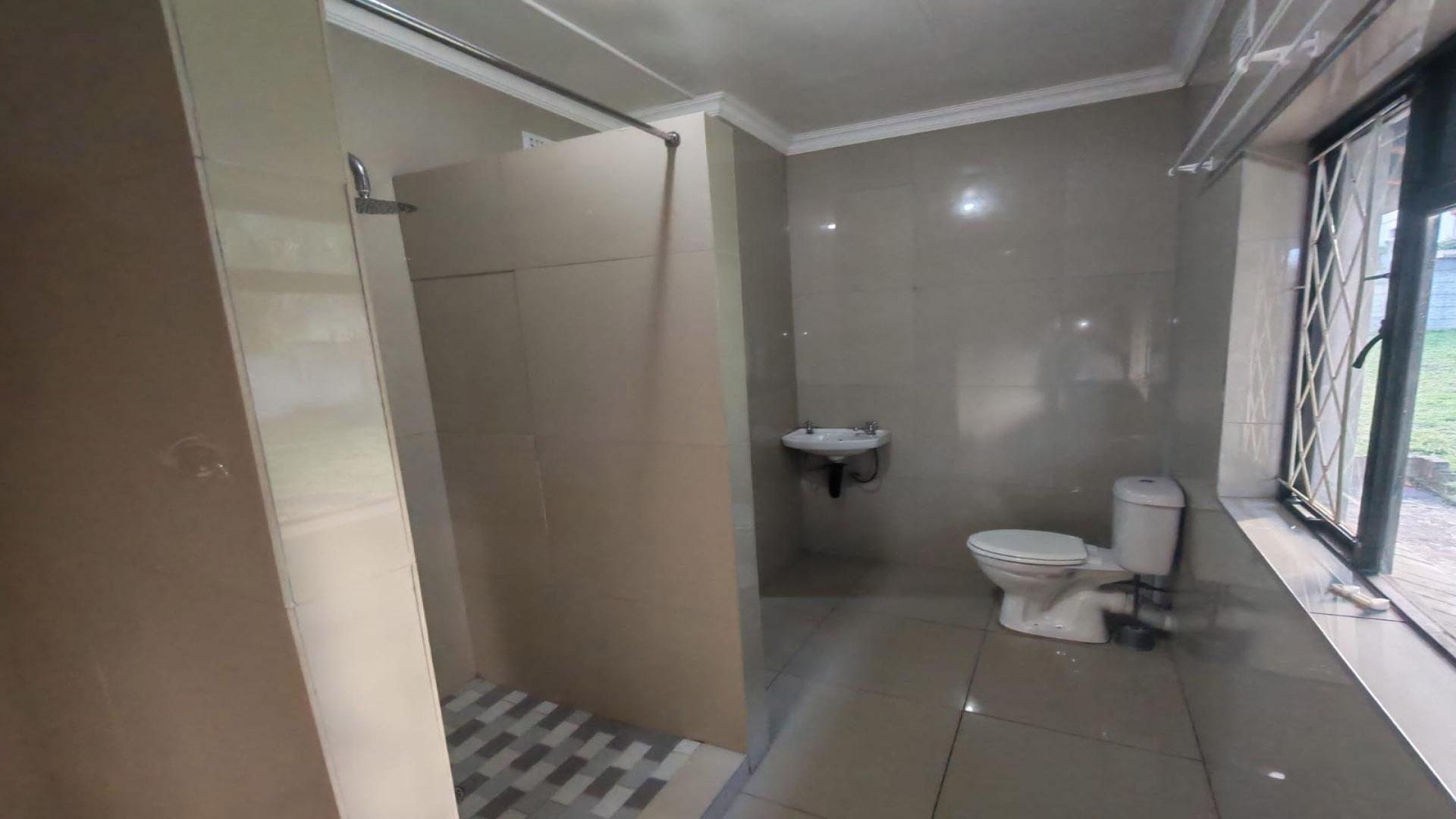 Bathroom 1 of property in Ashley