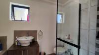 Main Bathroom - 6 square meters of property in Terenure