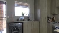 Kitchen - 16 square meters of property in Wilgeheuwel 