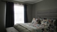 Main Bedroom - 17 square meters of property in Wilgeheuwel 