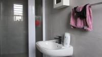 Main Bathroom - 4 square meters of property in Wilgeheuwel 