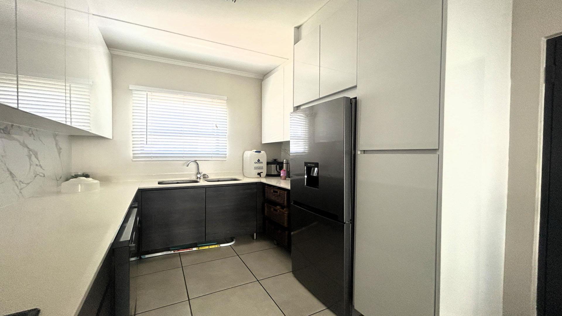 Kitchen of property in Oakdene