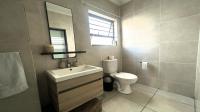 Bathroom 1 of property in Oakdene