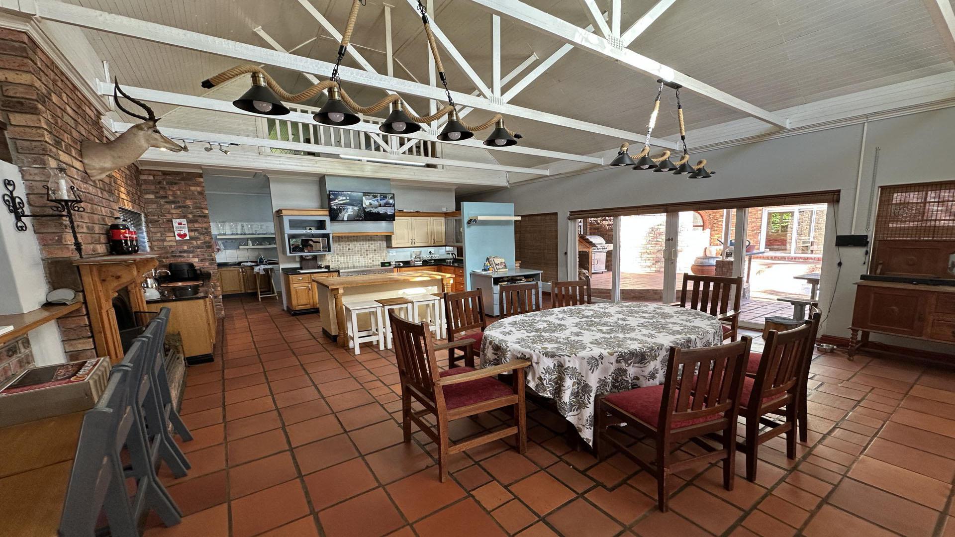 Dining Room of property in Lovemore Heights