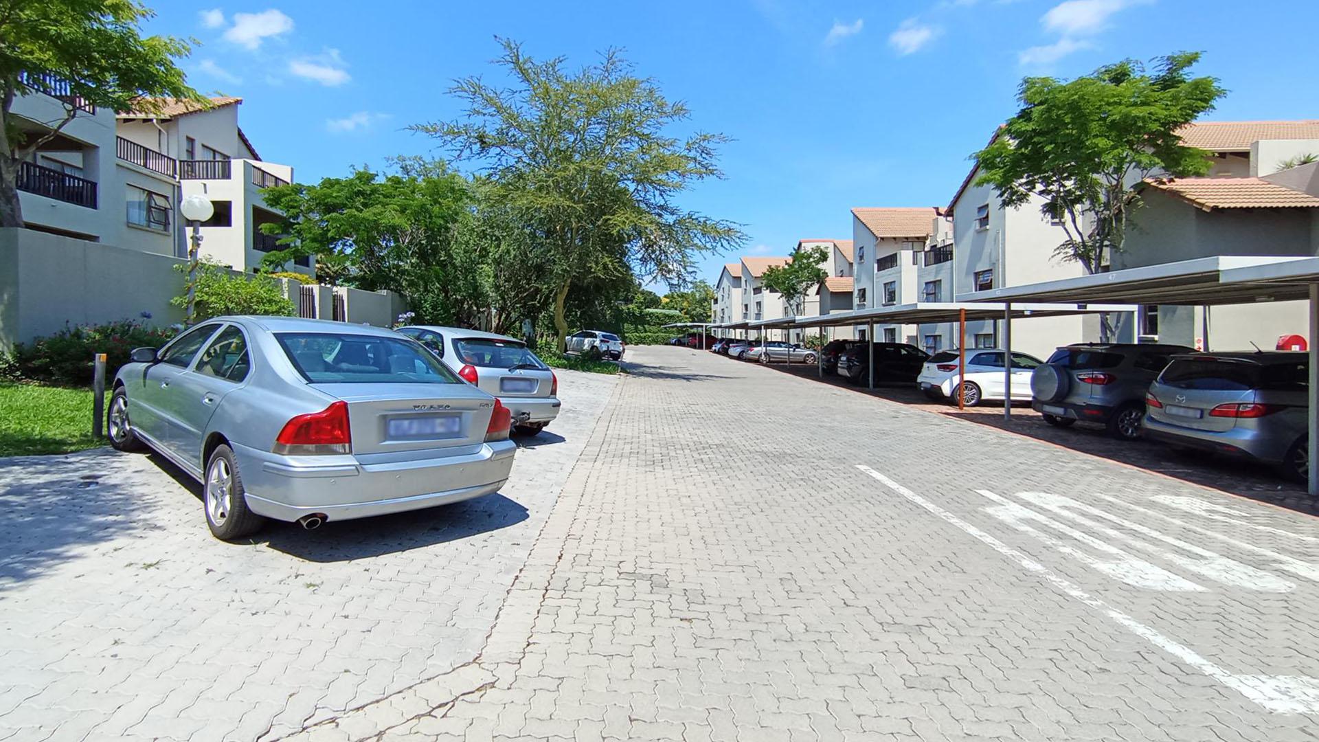 Front View of property in Paulshof