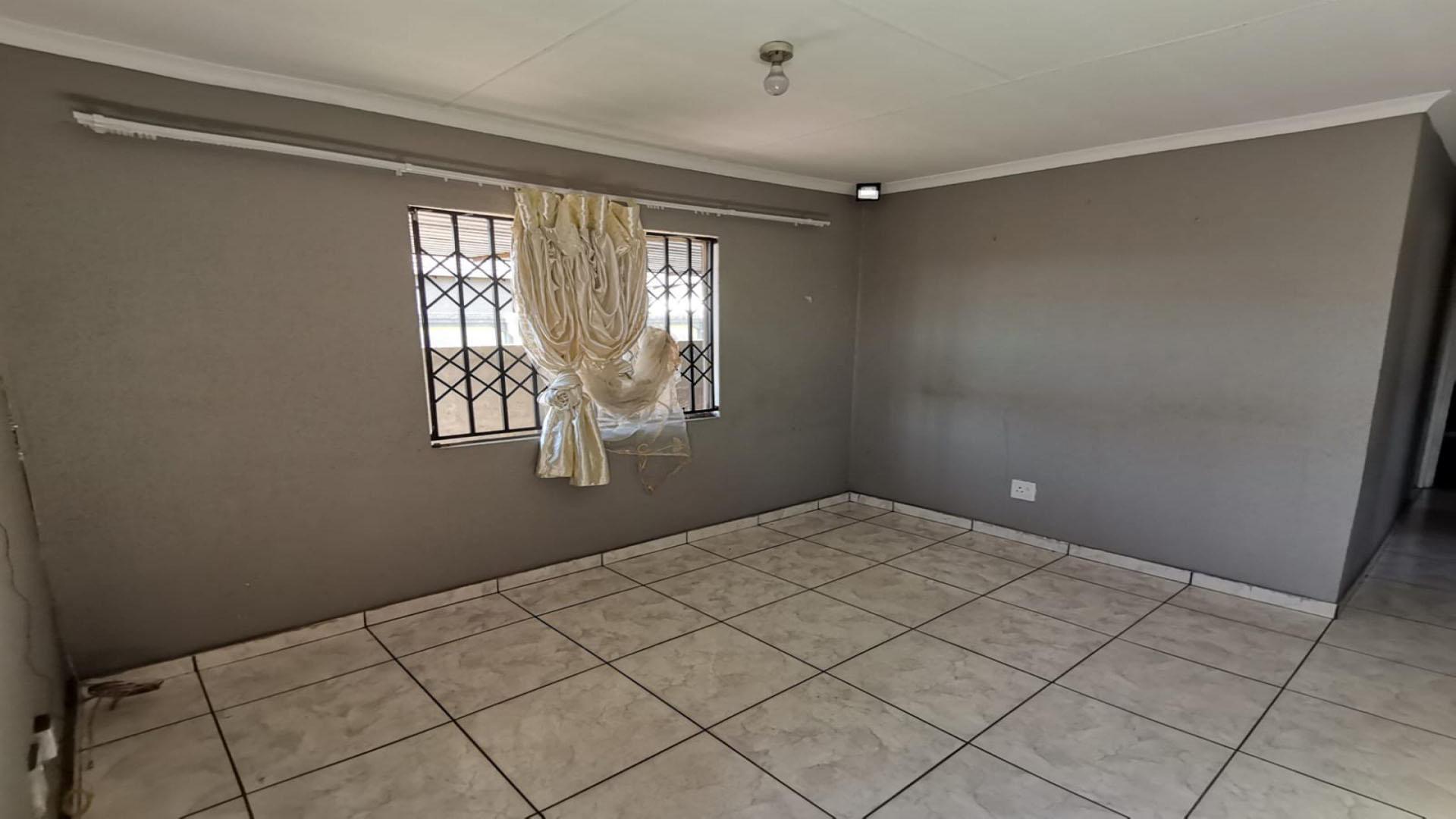 Lounges of property in Windmill Park