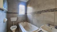 Bathroom 1 - 4 square meters of property in Windmill Park