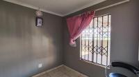 Bed Room 2 - 8 square meters of property in Windmill Park