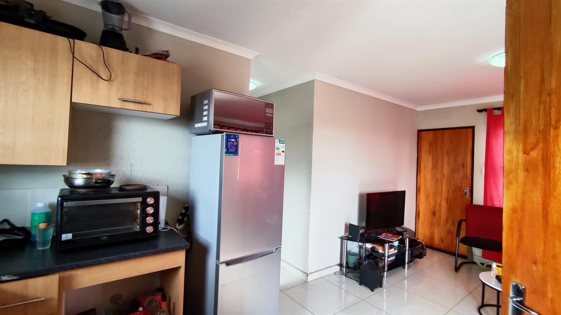 Kitchen - 8 square meters of property in Dawn Park