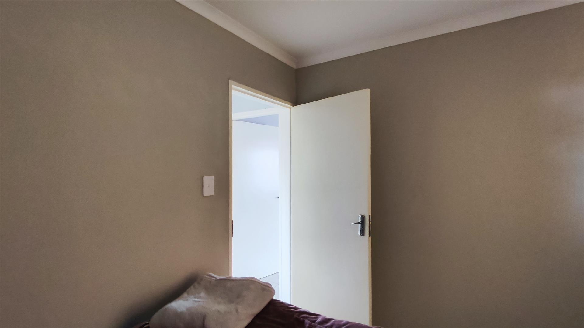 Bed Room 2 - 8 square meters of property in Dawn Park