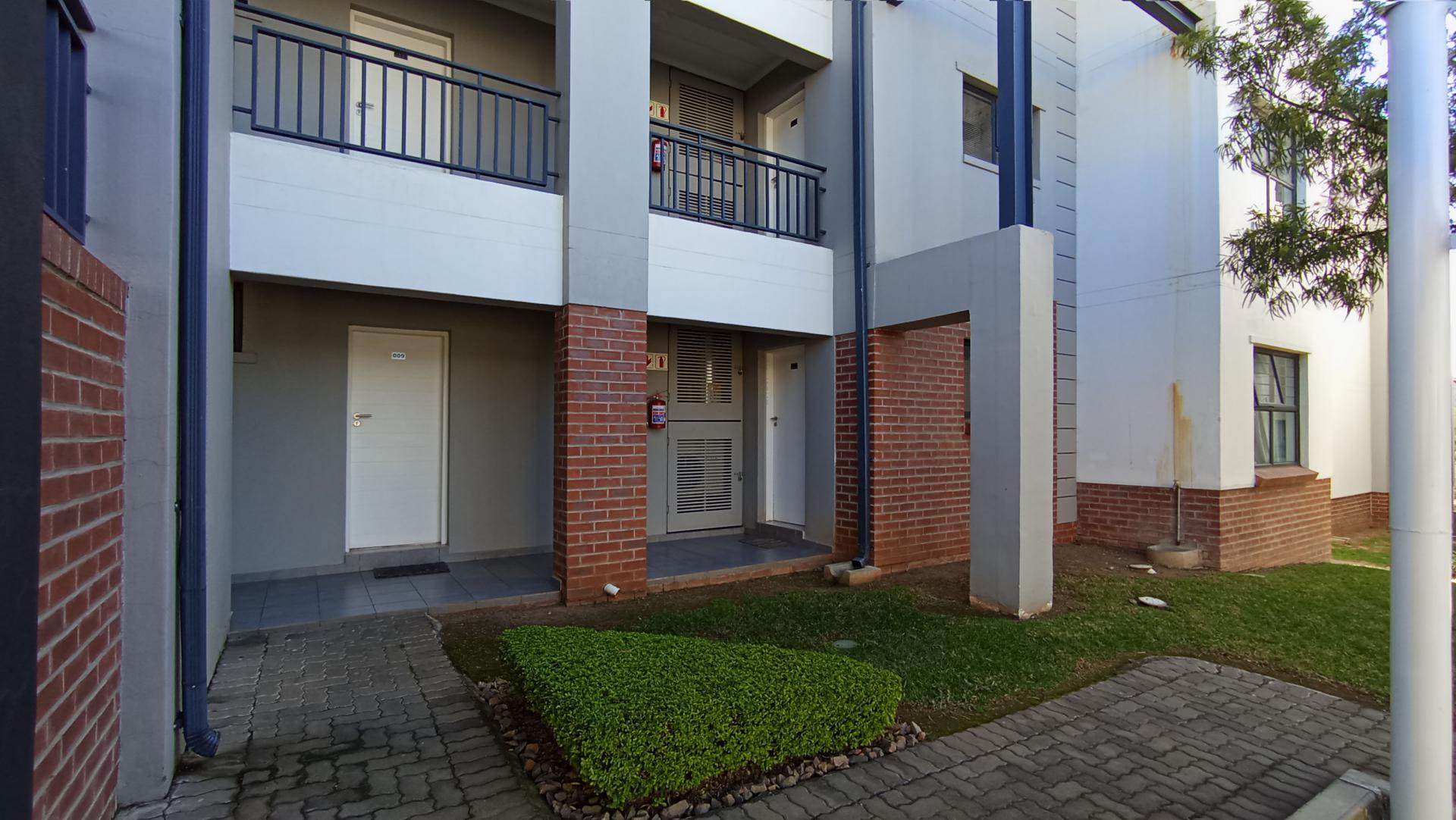 Front View of property in Sundowner