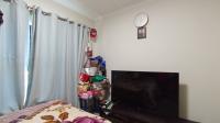 Bed Room 2 - 12 square meters of property in Sundowner