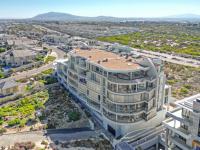  of property in Bloubergstrand