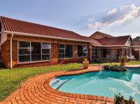  of property in Glenvista