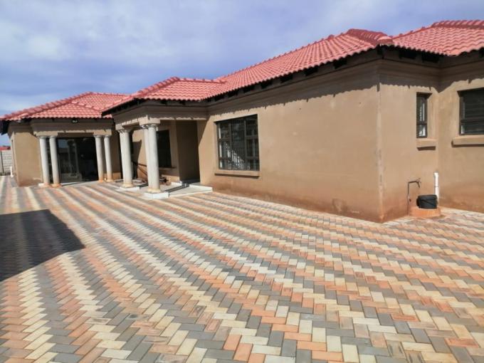 1 Bedroom House to Rent in Westonaria - Property to rent - MR680404