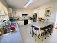  of property in Glenvista