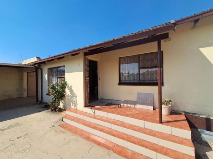 3 Bedroom House for Sale For Sale in Eldorado Park AH - MR680427