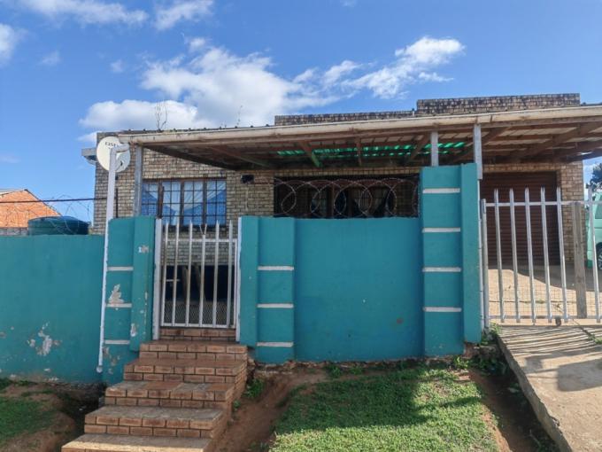 3 Bedroom House for Sale For Sale in Tiryville - MR680437