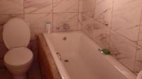 Bathroom 1 of property in Ennerdale