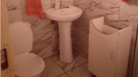 Bathroom 2 of property in Ennerdale