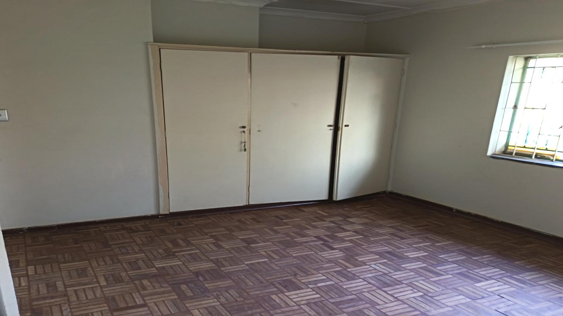 Bed Room 1 of property in Quellerie Park
