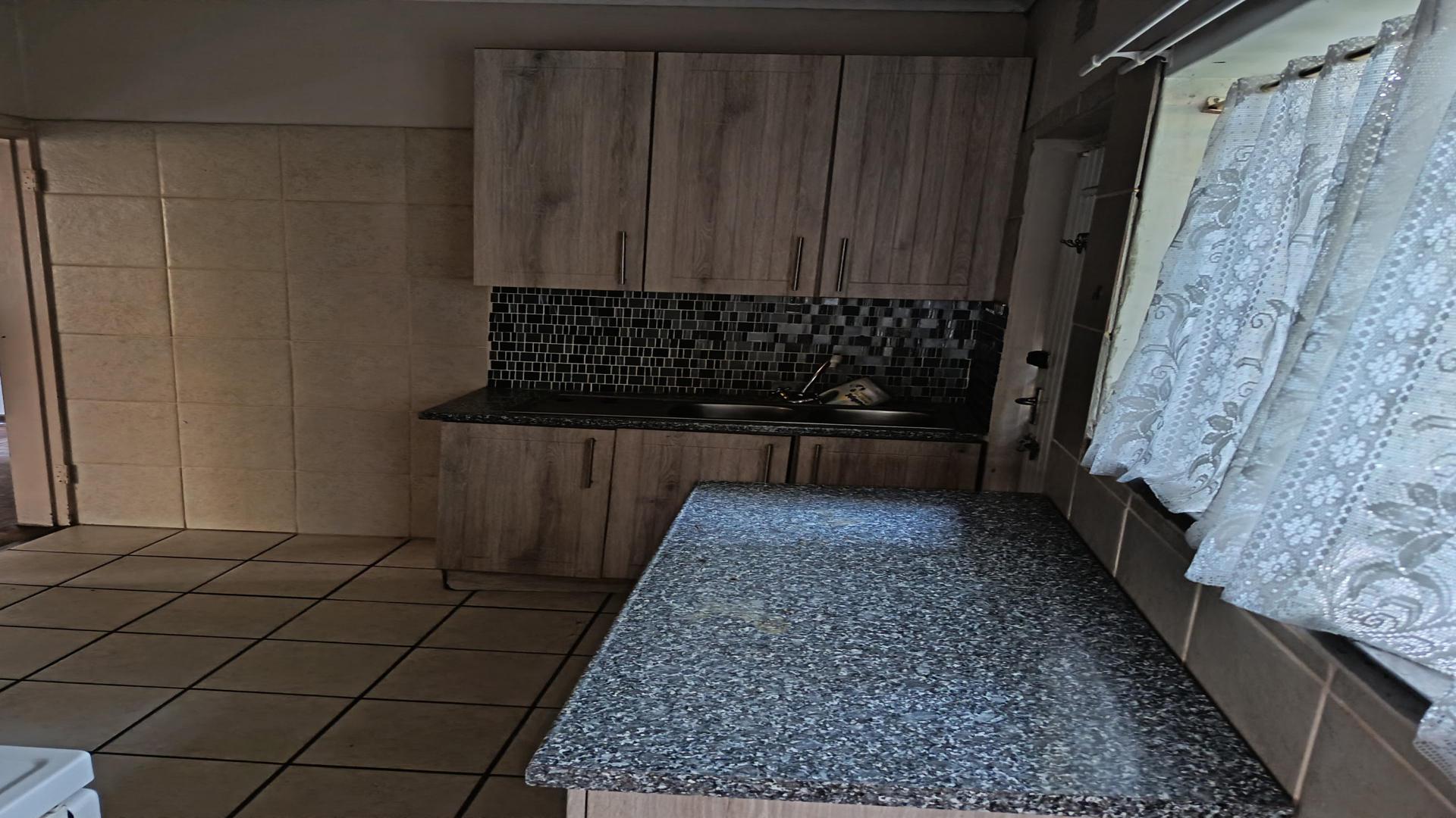 Kitchen of property in Quellerie Park